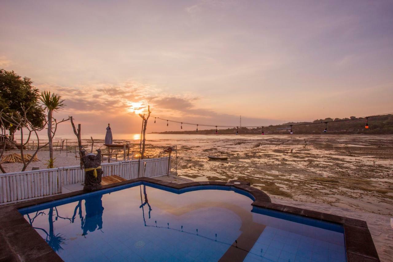 The Waterfront Beach House Lembongan Kültér fotó